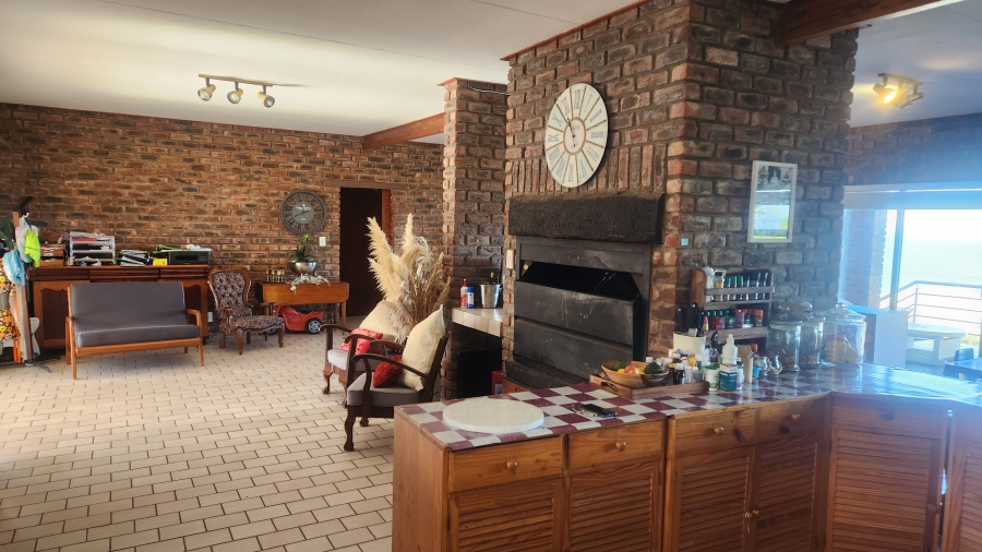 5 Bedroom Property for Sale in Dana Bay Western Cape